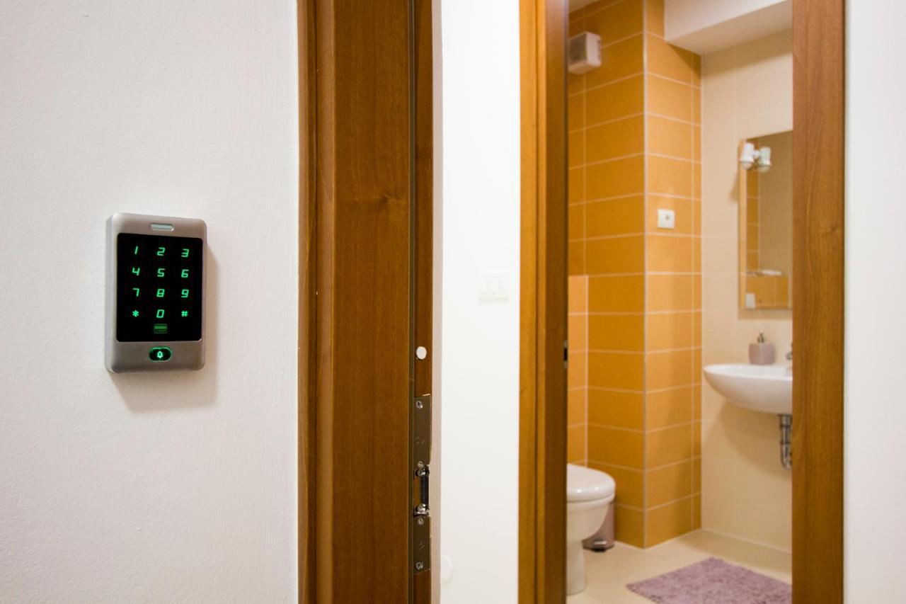 Apartment Luka Сплит Екстериор снимка